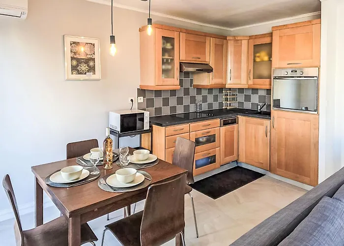 Reine Astrid-5 By Interhome Cannes